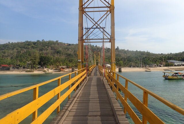 Sập cầu treo ở Bali, 9 người thiệt mạng