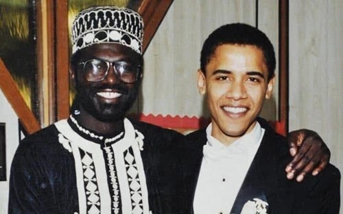 Donald Trump mời anh trai ông Obama đến buổi tranh luận thứ 3