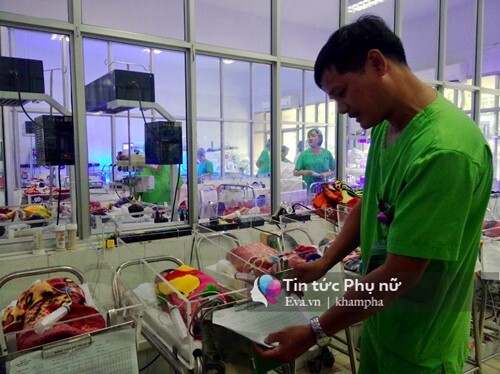 Chuyên gia hướng dẫn cách chăm sóc trẻ sinh non tại nhà