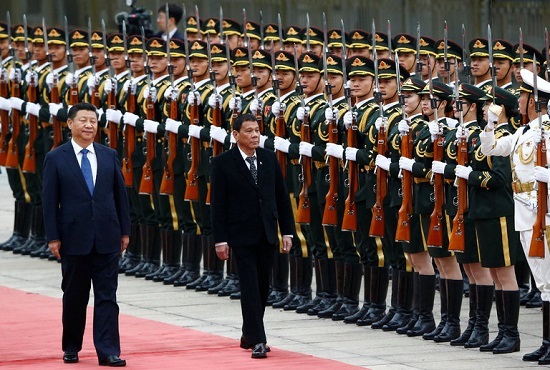 Chủ tịch Trung Quốc tiếp Tổng thống Philippines Duterte