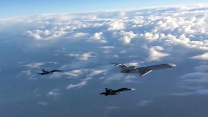 Hai máy bay của Mỹ - Nga suýt đâm nhau ở bầu trời phía đông Syria