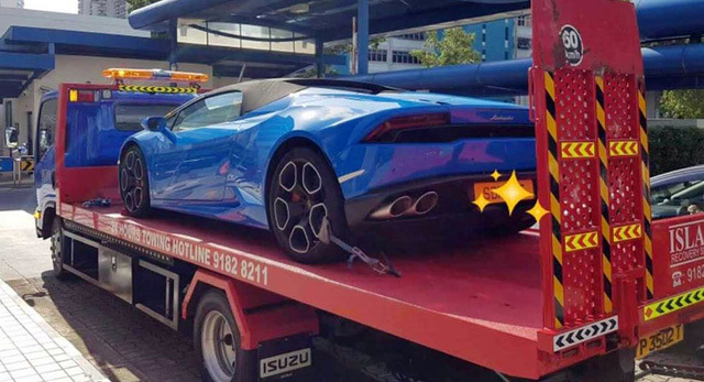Siêu xe Lamborghini bị tạm giữ, tài xế bị bắt vì vượt ẩu