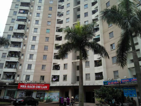 Hà Nội: Cháu bé 7 tuổi rơi từ tầng 11 chung cư tử vong