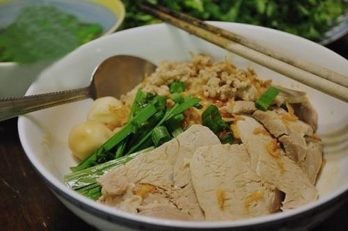 Hủ tiếu trộn - món ăn chinh phục cả gia đình