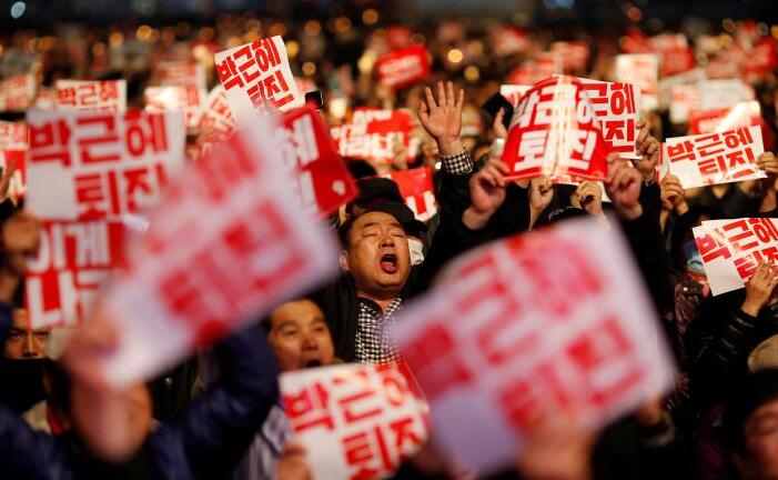 Hàng vạn người Hàn Quốc kêu gọi Tổng thống từ chức