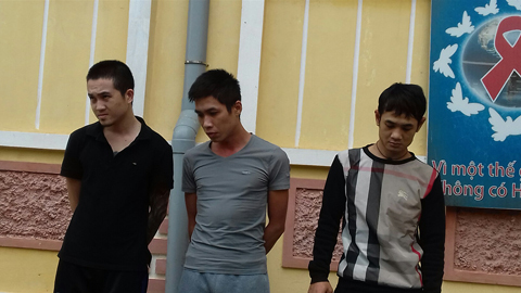 Con nghiện rủ nhau thuê xe ô tô đi trộm cắp liên tỉnh