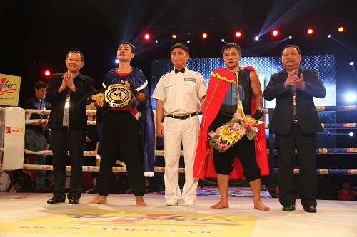 Võ sĩ trẻ nâng đai vô địch võ cổ truyền ở lần đầu tiên tham dự giải