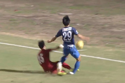 Pha vào bóng nguy hiểm không đáng có của Ngọc Hải