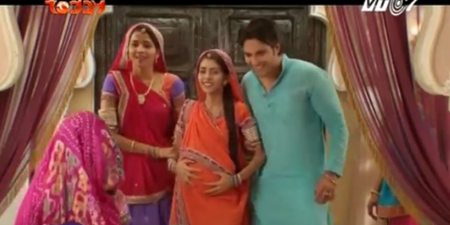 Cô dâu 8 tuổi P12 tập 28: Kamly ngỡ ngàng về cuộc sống thật của Mangan và Diboni