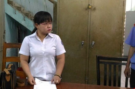 Giả chữ ký chiếm đoạt tiền thừa kế, chấp hành viên ở TP HCM bị bắt