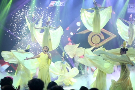 Thanh Hà “trình làng” hai bài mới trong chung kết Én vàng