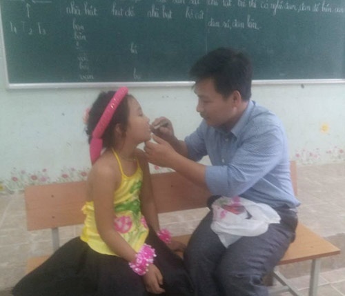 Những hình ảnh cảm động về các thầy, cô giáo