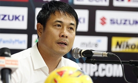 HLV Hữu Thắng thừa nhận: Việt Nam thắng Myanmar nhờ may mắn