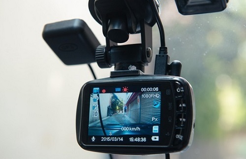 Chọn camera hành trình như thế nào mới tốt?