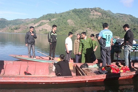 Tìm thấy nạn nhân thứ 2 trong vụ lật thuyền tại Lai Châu