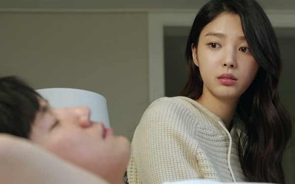 Bi kịch chồng ngoại tình, vợ sinh con với người... yêu cũ