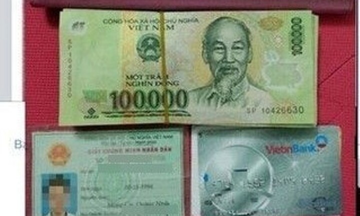 Vợ chồng giáo viên miền núi nhặt được 36 triệu trả người đánh mất