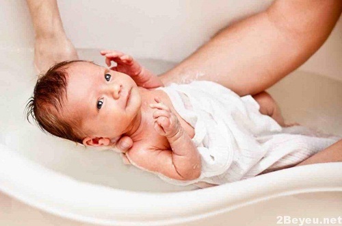 Mẹo chữa ho cho bé dưới 1 tuổi an toàn nhất