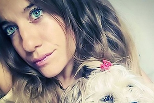 Bị hôn phu hủy hôn, cô gái quyết định kết hôn với chó