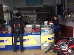 Vờ mua hàng, trộm 'cuỗm' 2 điện thoại ngay trước mặt nhân viên