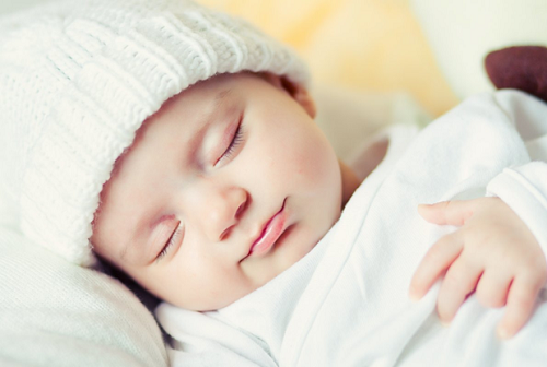 Làm gì để bảo vệ sức khỏe trẻ em vào mùa đông?