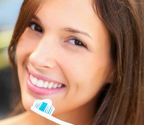 7 Cách làm sạch lưỡi cực đơn giản