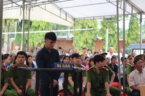 Đoạt mạng bạn thân rồi cướp tài sản đi sinh nhật bạn gái