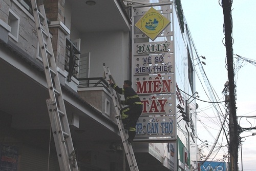 Cần Thơ: Cháy nhà lúc rạng sáng, 4 người hoảng loạn kêu cứu