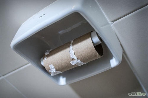 Đi vệ sinh nhưng bất ngờ hết giấy, hãy thử ngay các tuyệt chiêu này