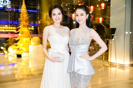 Á hậu Hà Thu “hẹn hò” hoa hậu Diệu Linh mặc lộng lẫy dự tiệc cuối năm