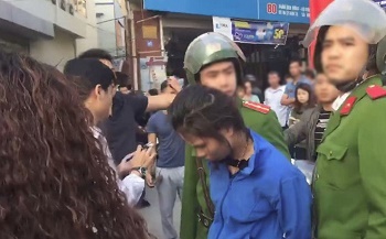 Hà Nội: Truy đuổi 