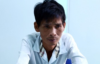 Trốn nã suốt 10 năm, kẻ giết người bị bắt ngay sau khi về nước
