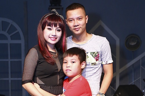 Ngọc Khuê chuẩn bị lên xe hoa lần 2 với bạn trai kém tuổi