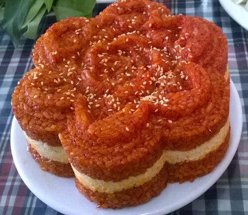 Mách bạn cách làm xôi gấc bằng nồi cơm điện cực ngon