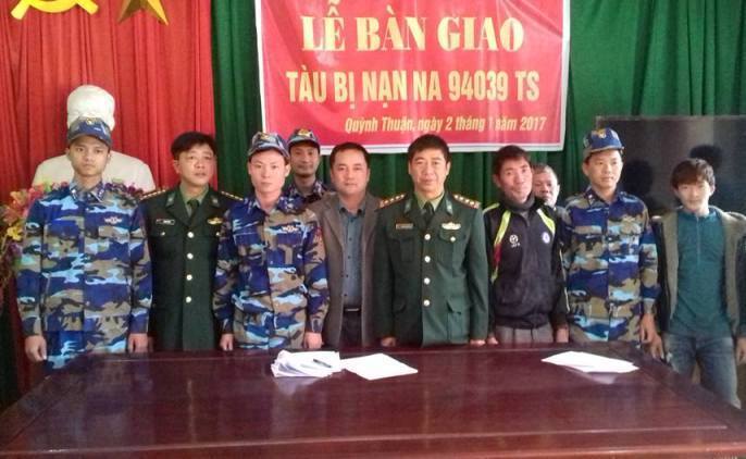 Kịp thời ứng cứu tàu gặp nạn cùng 7 thuyền viên ngoài biển khơi