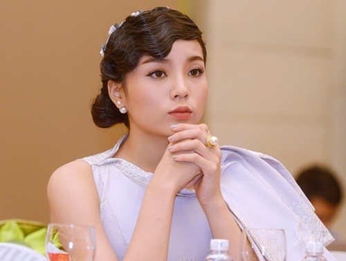 Hoa hậu Kỳ Duyên chính thức giải trình về vụ bóng cười