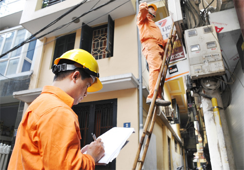 Cuối năm 2017, TP HCM không thu tiền điện tại nhà