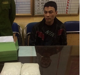 8X liều lĩnh vận chuyển 3.9kg ma túy để 