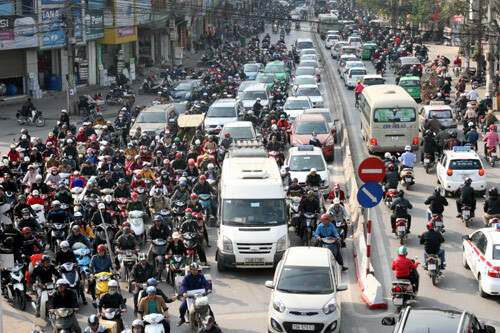 Hà Nội treo thưởng 200.000 USD tìm giải pháp chống ùn tắc