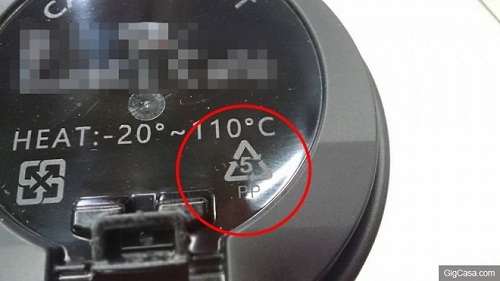 Cách phân biệt ký hiệu đặc biệt dưới đáy chai, hộp mà 95% người dân không biết