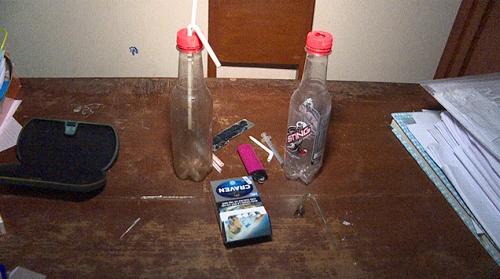 4 thanh thiếu niên sử dụng ma túy đá tập thể