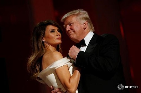 Tân tổng thống Donald Trump dự tiệc khiêu vũ