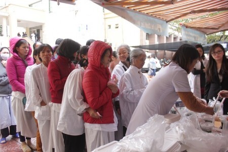 “Chỉ khi bệnh nhân nhập viện giảm, bác sĩ mới có chút… Xuân”
