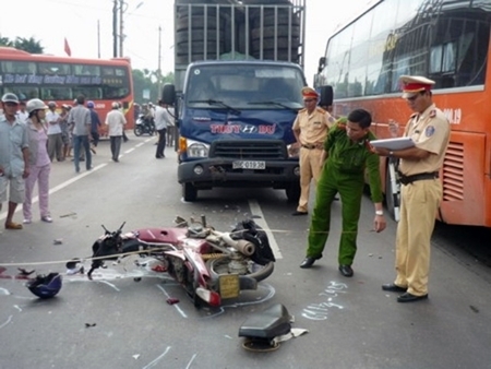 Mùng 1 Tết Nguyên đán: Cả nước xảy ra 36 vụ tai nạn giao thông