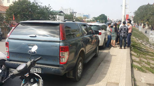 Nhiều tuyến đường Thủ đô ách tắc ngày mùng 1 Tết