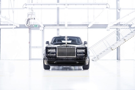 Siêu xe Rolls-Royce Phantom cuối cùng xuất xưởng