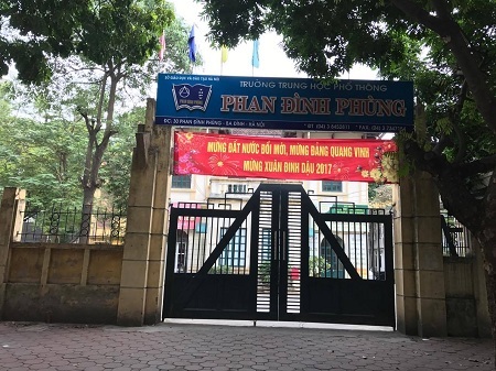 Hà Nội: Nữ sinh bỏng sau giờ thực hành thí nghiệm