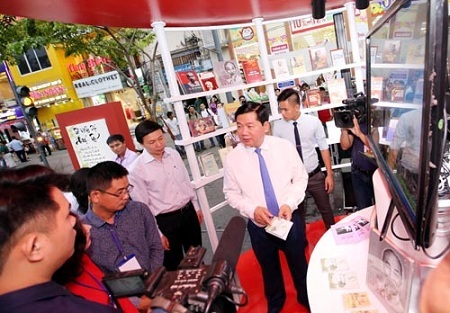 Ra mắt thư viện sách điện tử về Chủ tịch Hồ Chí Minh