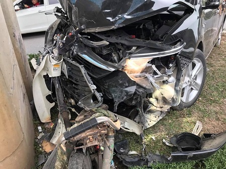 TP. Hồ Chí Minh: Nữ tài xế hoảng loạn sau khi đâm liên hoàn 4 xe trên đường