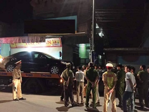 Đột kích sới bạc trong gian bếp, nhiều người cuống cuồng tháo chạy